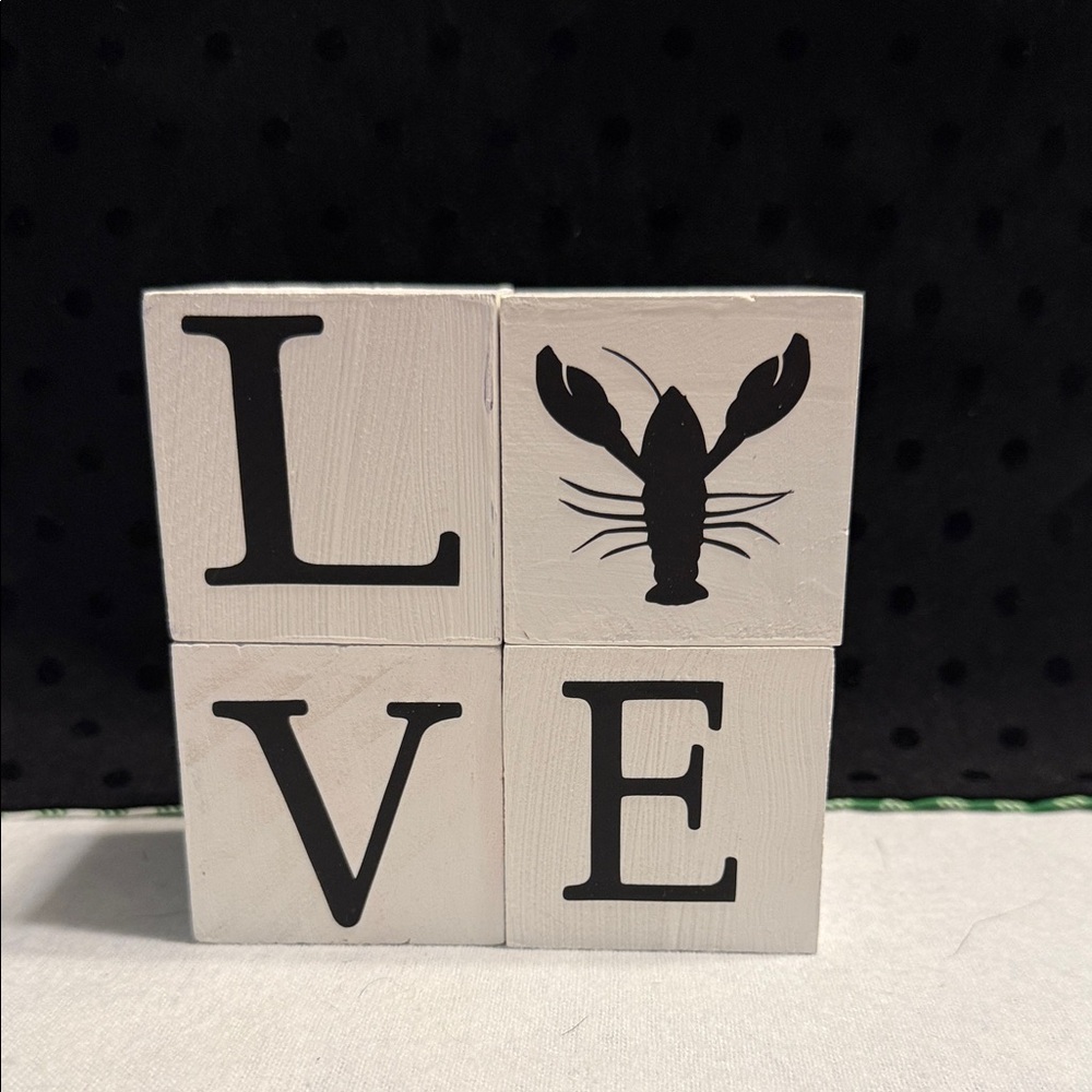 White Block Decor with 4 Designs and 4 words